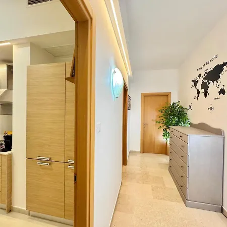 Apartman Armonia House - 2 Minutes From The Station *