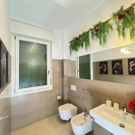 아파트 Armonia House - 2 Minutes From The Station