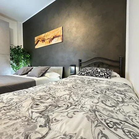 Armonia House - 2 Minutes From The Station