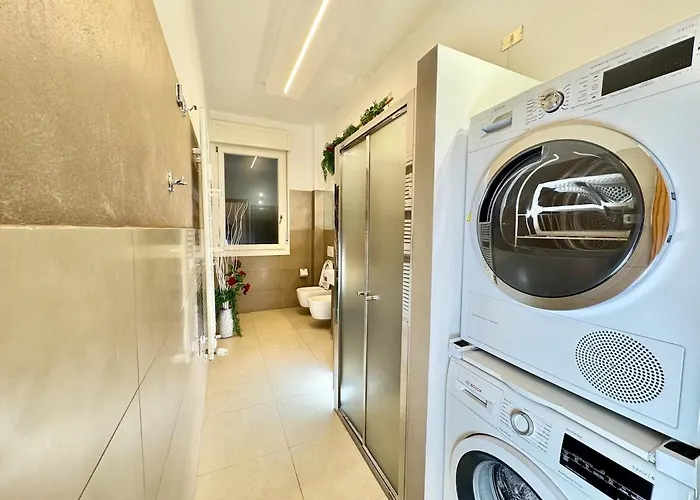 Armonia House - 2 Minutes From The Station بولونيا