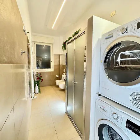 Armonia House - 2 Minutes From The Station Boloňa