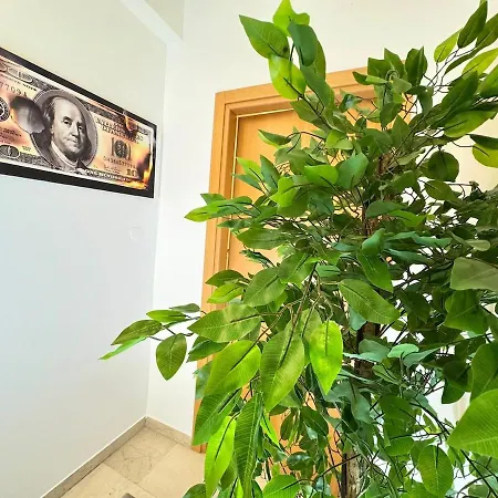 Armonia House - 2 Minutes From The Station Apartament