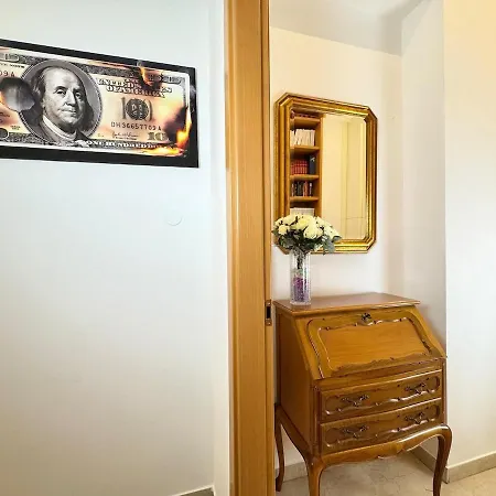 Armonia House - 2 Minutes From The Station Boloňa
