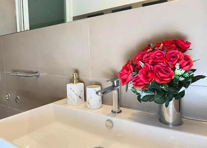 아파트 Armonia House - 2 Minutes From The Station *