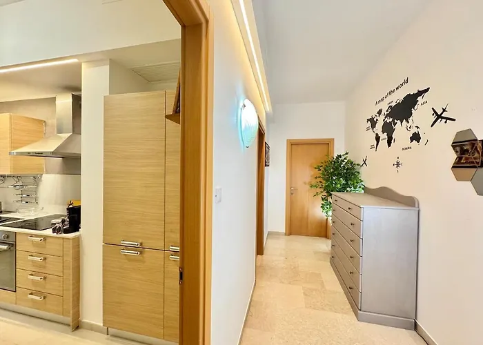 아파트 Armonia House - 2 Minutes From The Station *