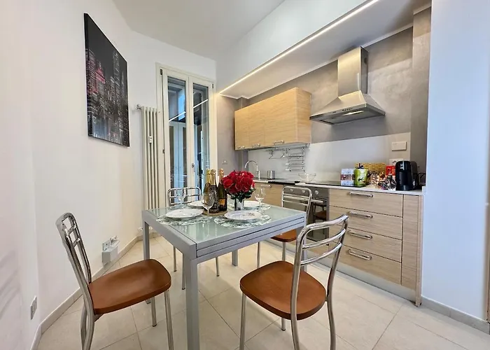 Armonia House - 2 Minutes From The Station 아파트 볼로냐