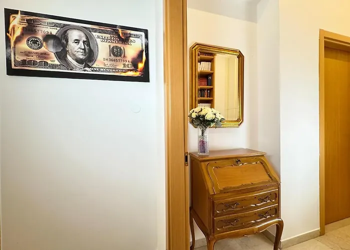 Armonia House - 2 Minutes From The Station 볼로냐